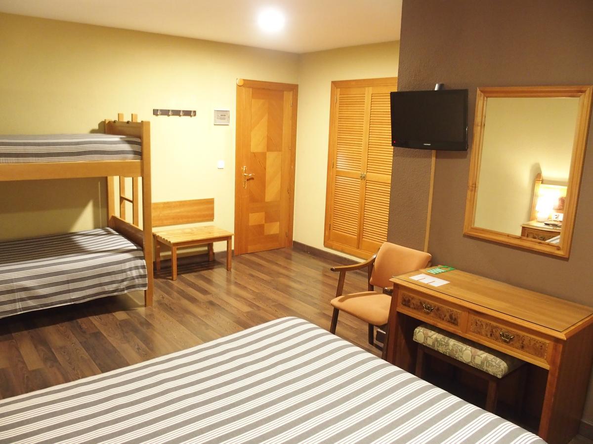 Hotel El Tablazo Вияба де ла Сиера Екстериор снимка