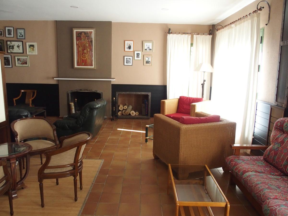 Hotel El Tablazo Вияба де ла Сиера Екстериор снимка